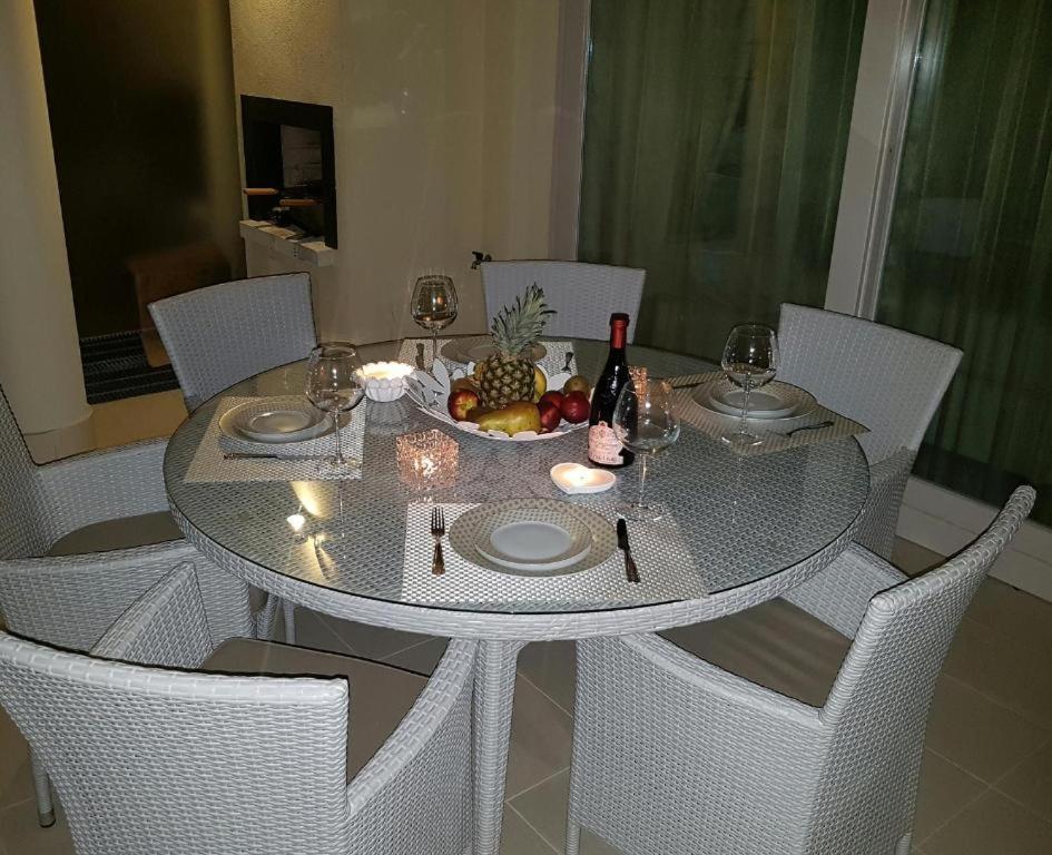 De Luxe Apartments Eden 시르미오네 외부 사진